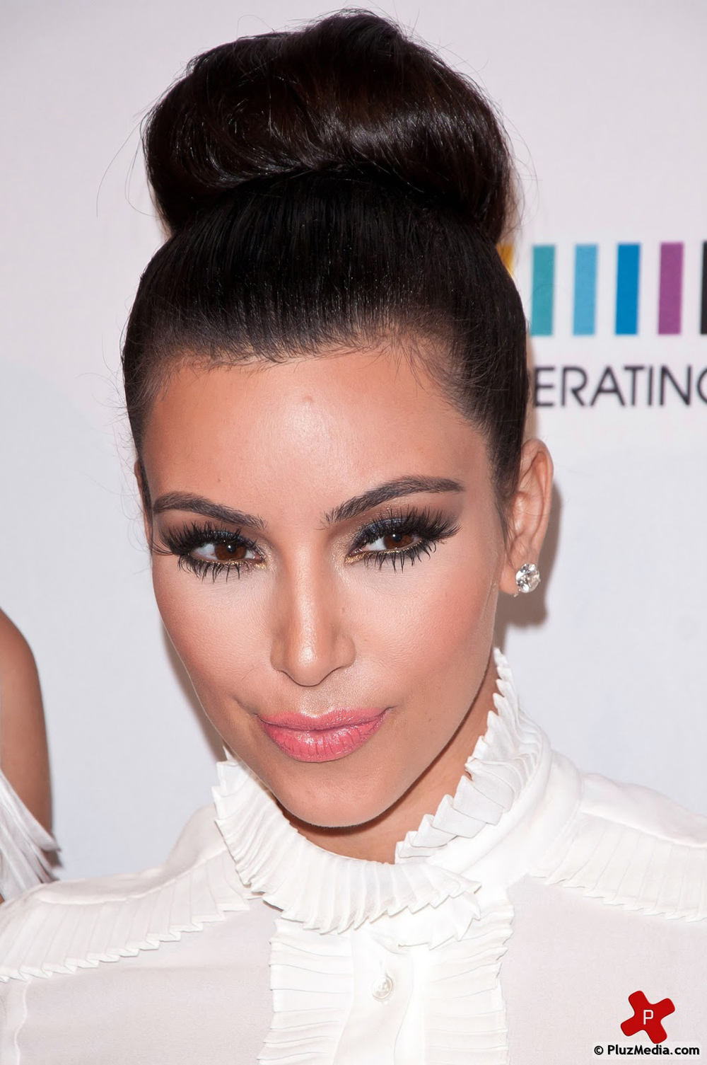 kim kardashian updo hairstyles 02 kim kardashian updo hairstyles 03